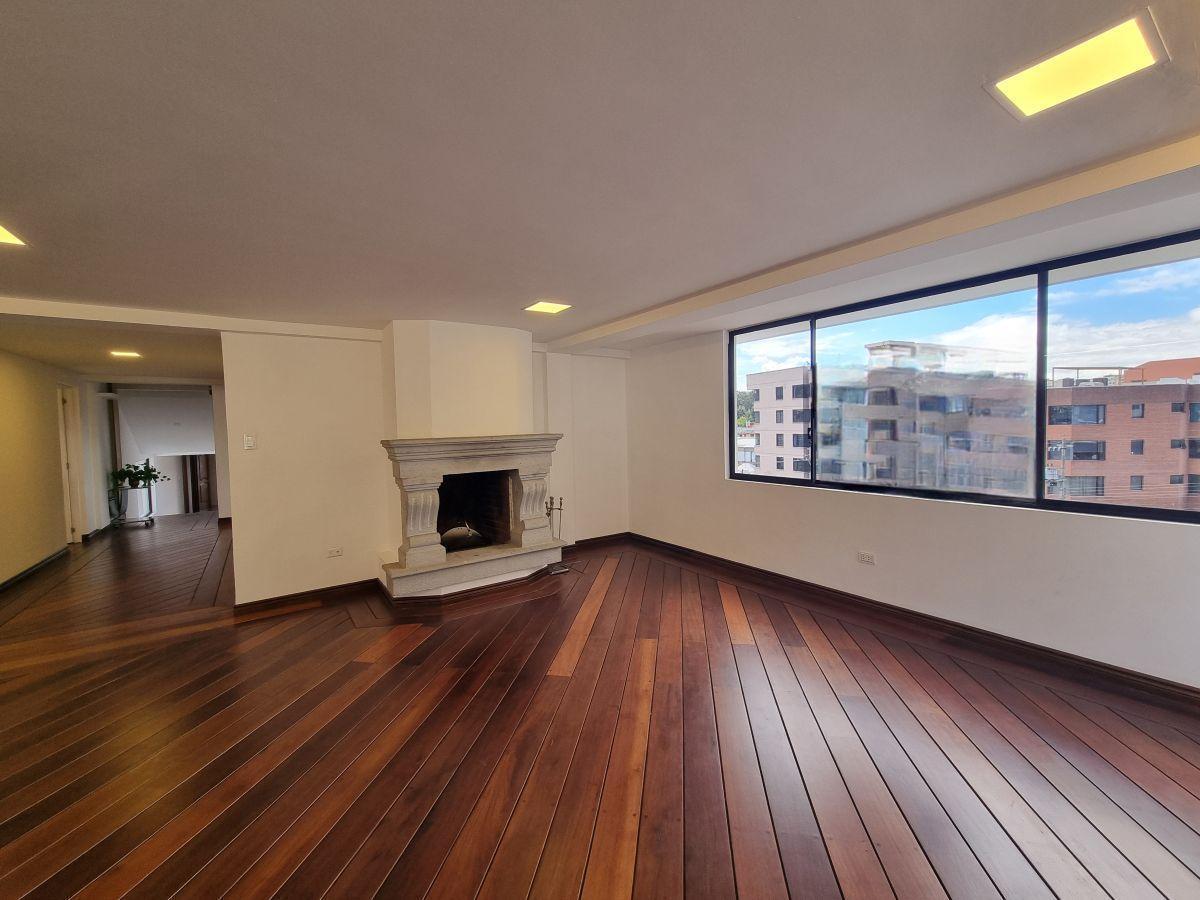 Oportunidad Penthouse en Venta Remodelado – Sector El Batán, Quito — imagen 8