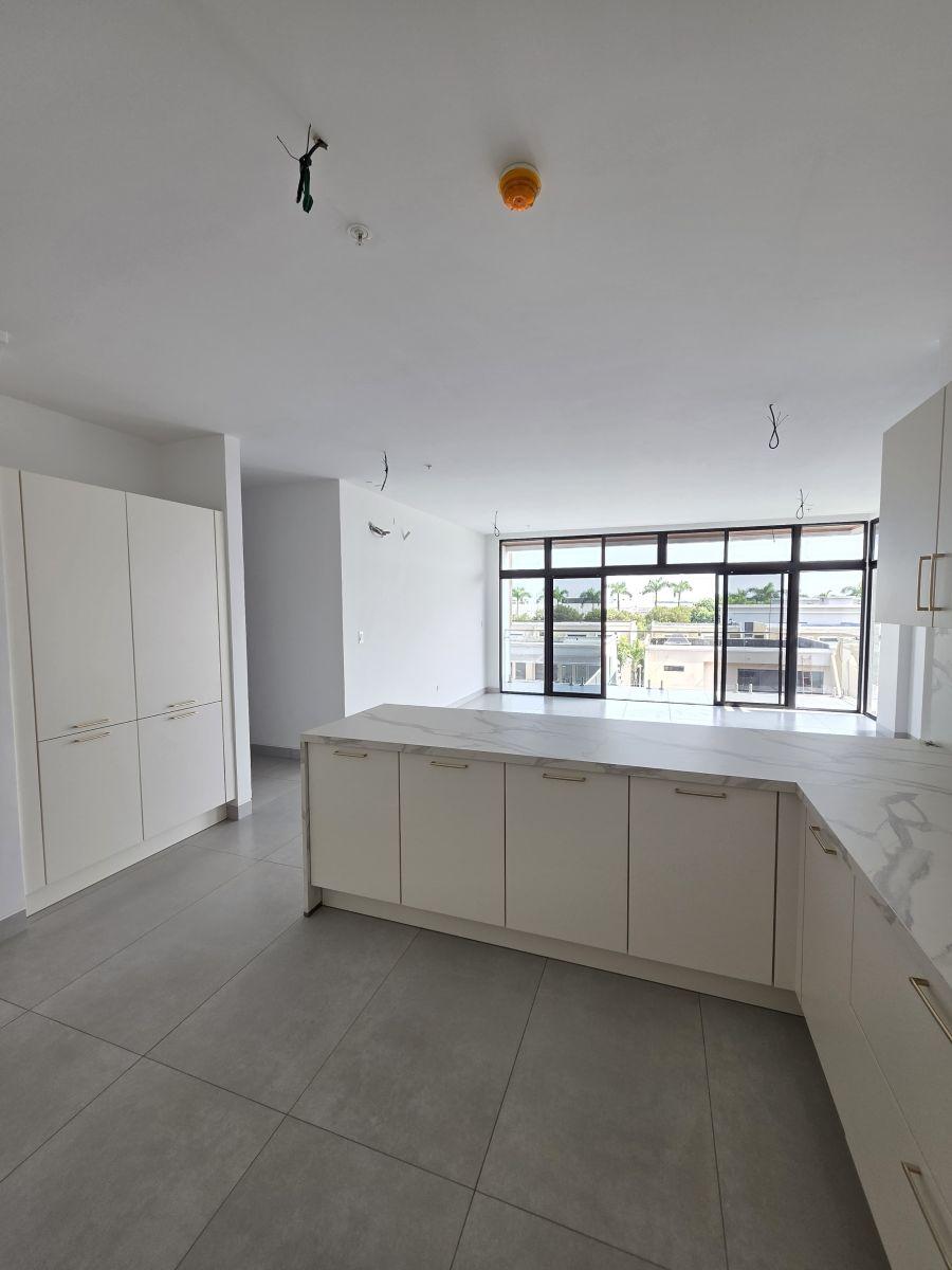 7618.urb. Riona - Samborondon Km3, Vendo Departamento de Estreno, 3 Dorm. $302.132. Guayas — imagen 4