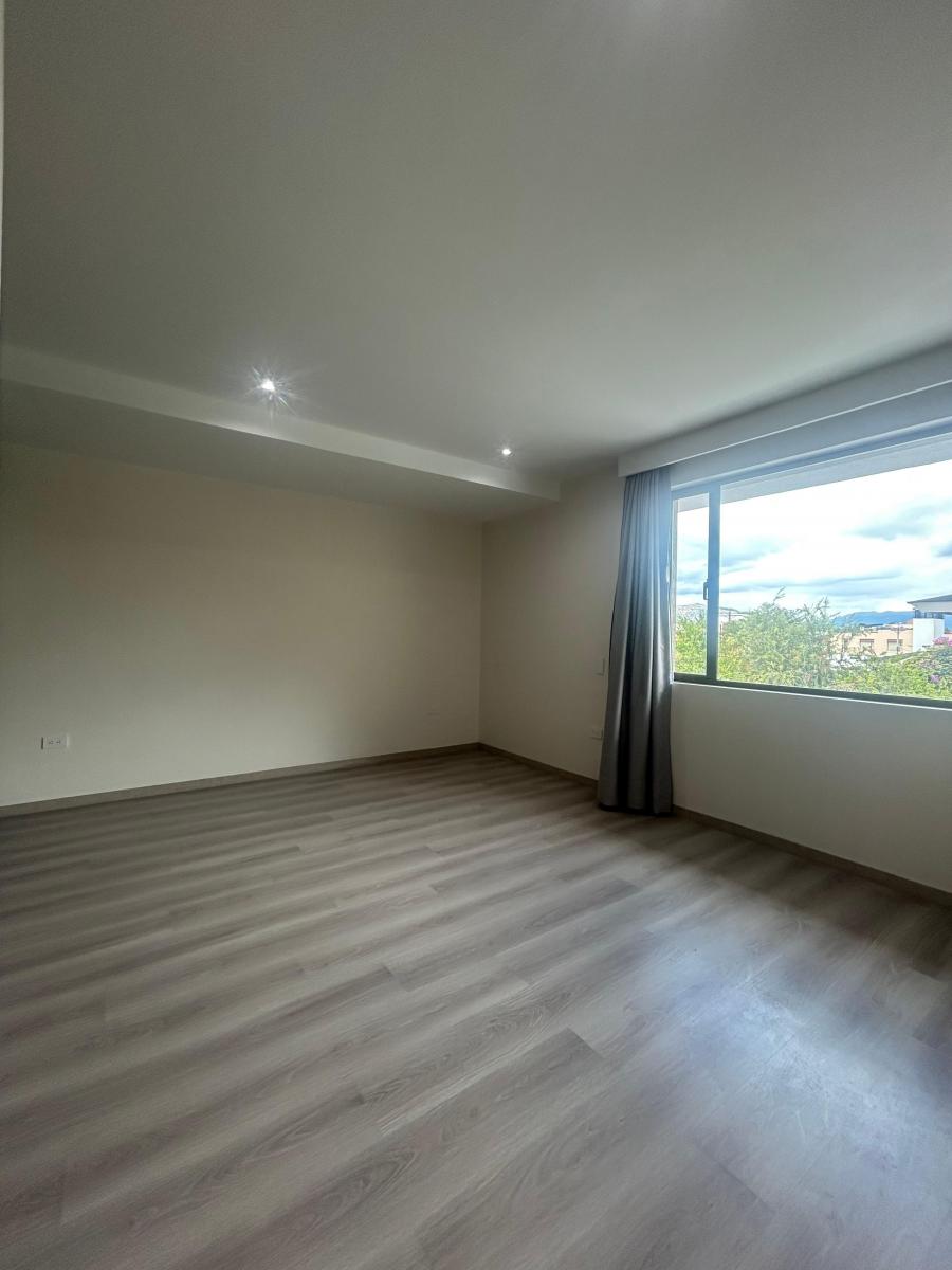 Departamento por Estrenar Dentro de La Urbanización San Isidro — imagen 6