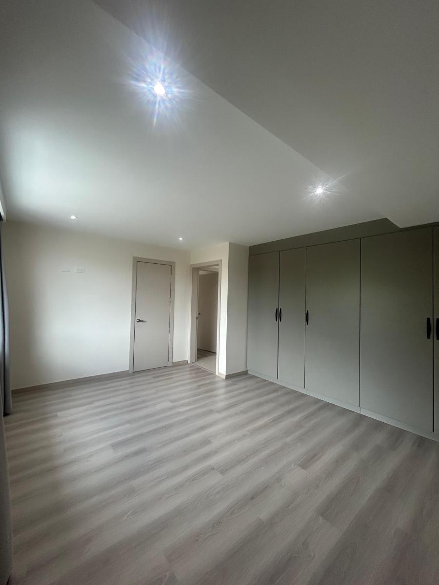 Departamento por Estrenar Dentro de La Urbanización San Isidro — imagen 5