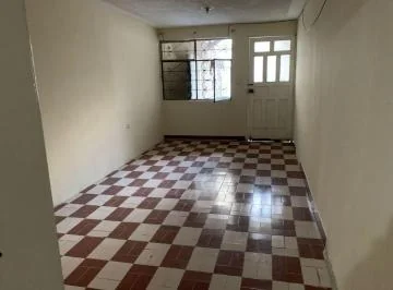 Casa Rentera en Ventasector Los Ceibos Ibarra, Imbabura — imagen 3