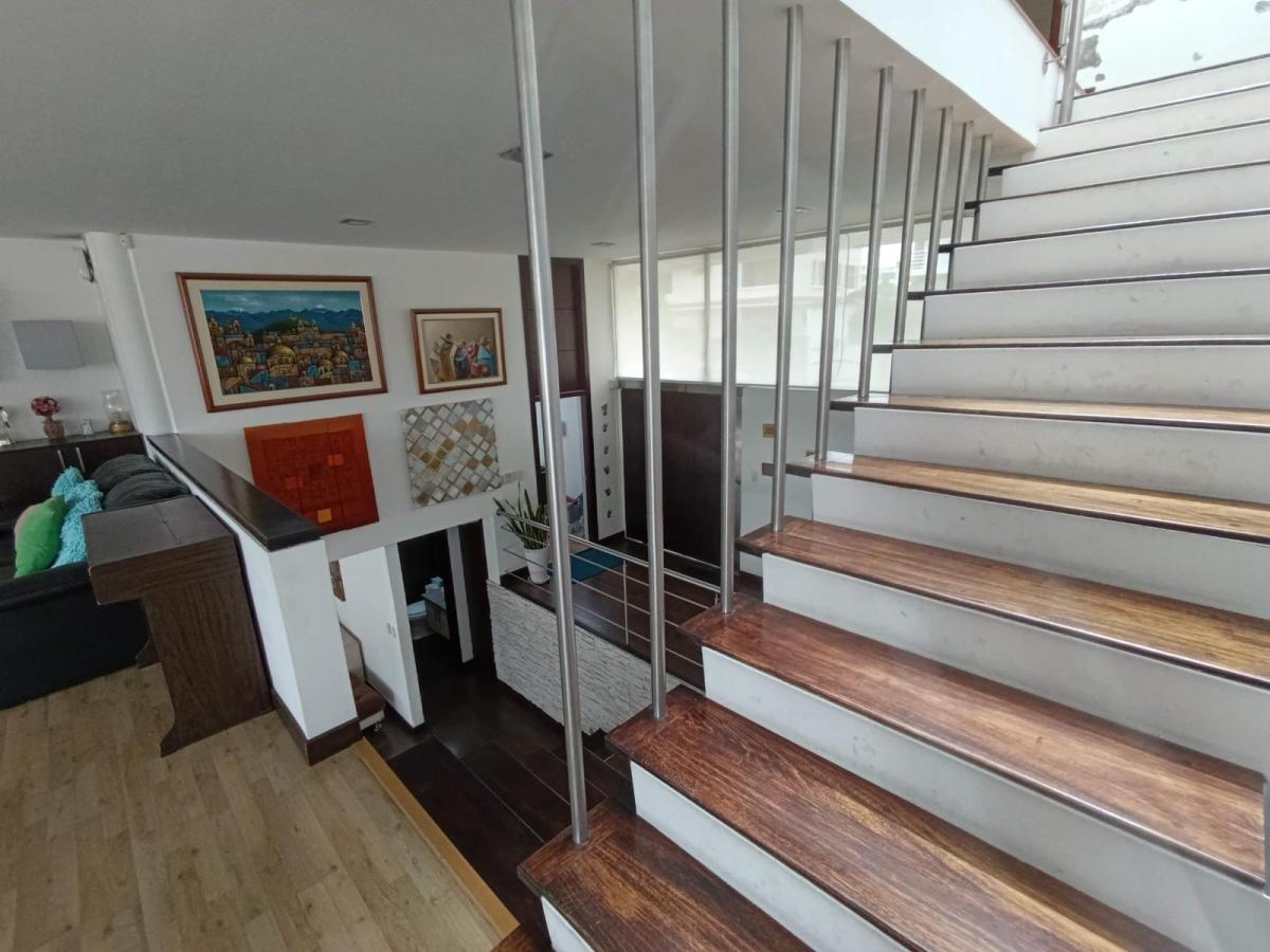 Venta Casa Amplia 4 Dorm. con Patio en Jardines de Amagasi - Ecuador — imagen 6