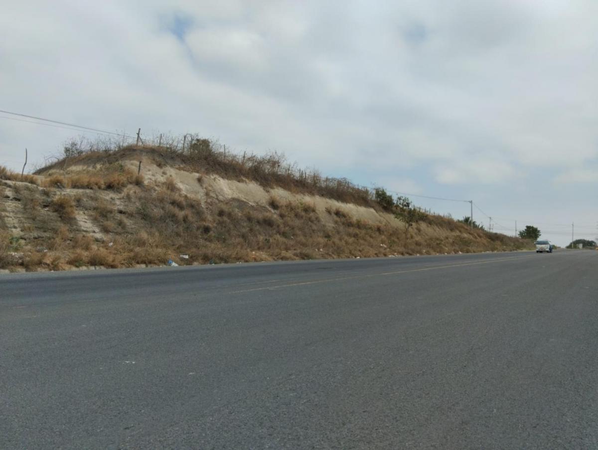 Venta de Macro Lote, Ubicado en La Intersección Entre La Vía Circunvalación y Vía a La Refinería Del, Manabí — imagen 6