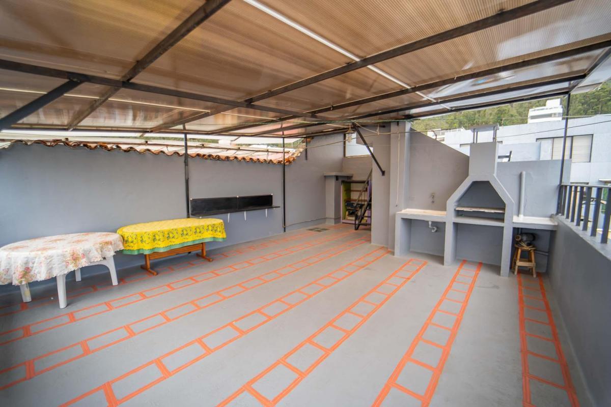 Casa en Venta El Bosque Quito Tennis 300 m² Independiente Comercial o Residencia — imagen 2