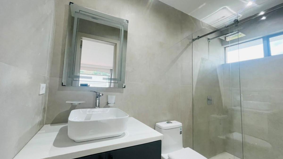De Venta / Renta Depto de Dos Dorm., Linda Urbanización Pr — imagen 5