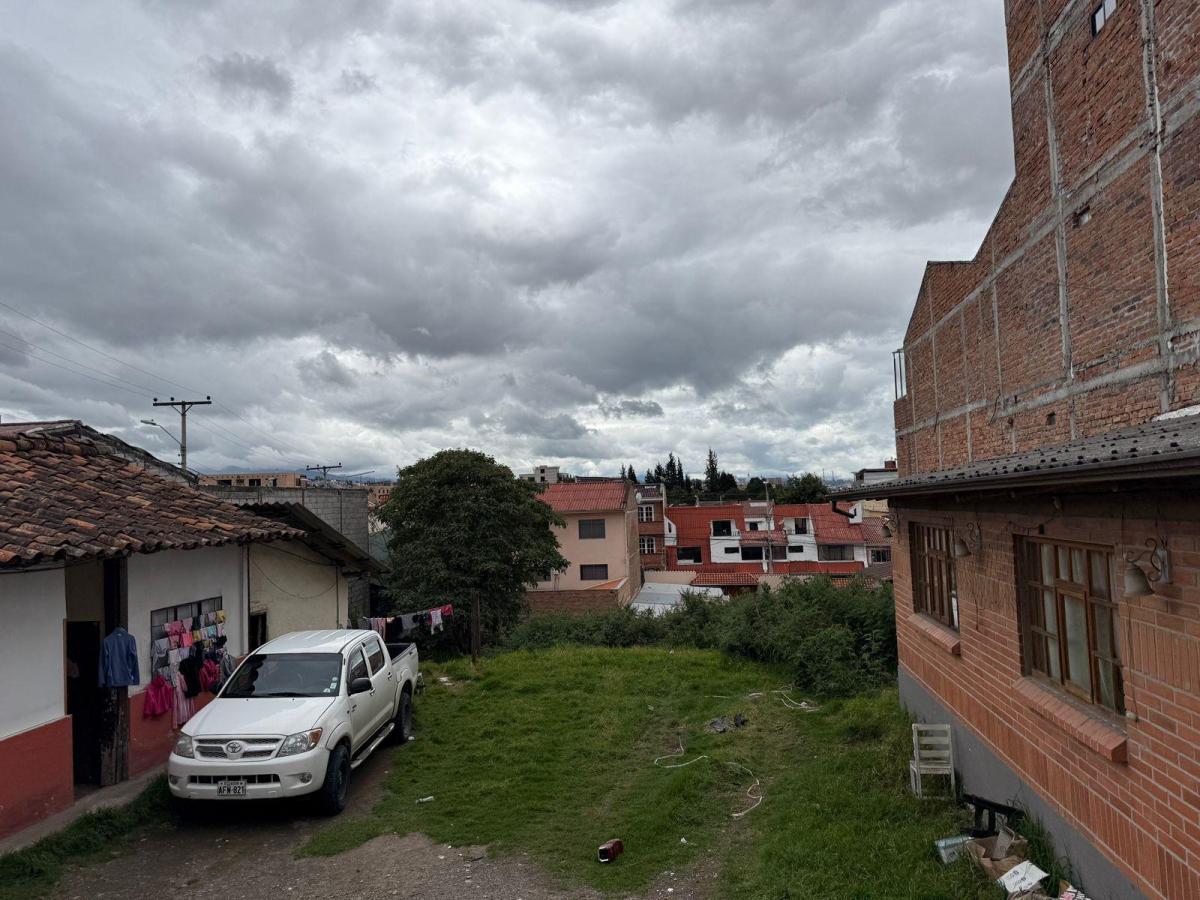 Reservado - Terreno Ideal Para Inversion Excelente Ubicacion V. Bronce (T311), Azuay — imagen 2