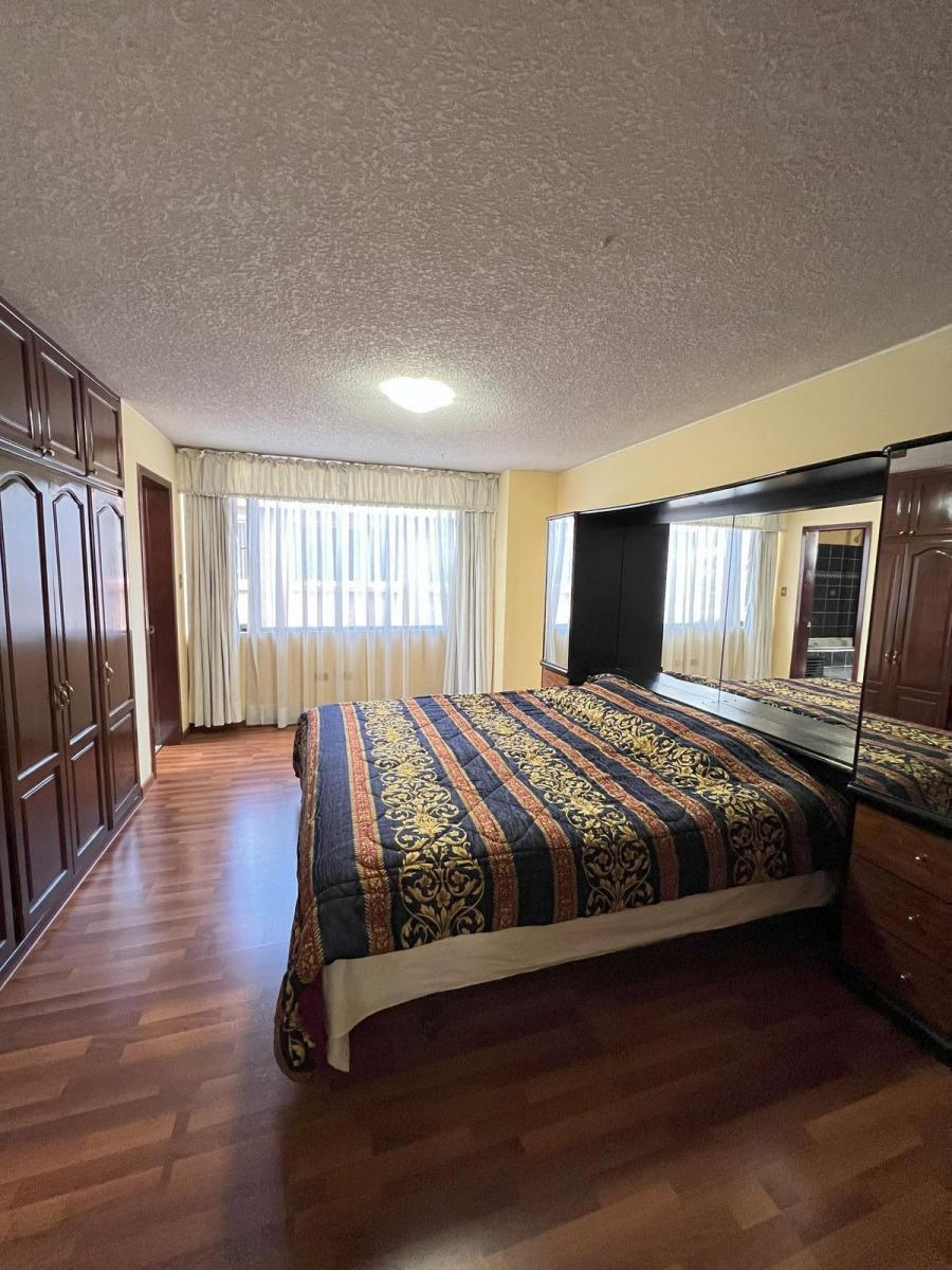 Departamento en Norte de Quito Av 6 de Diciembre y El Inca — imagen 3