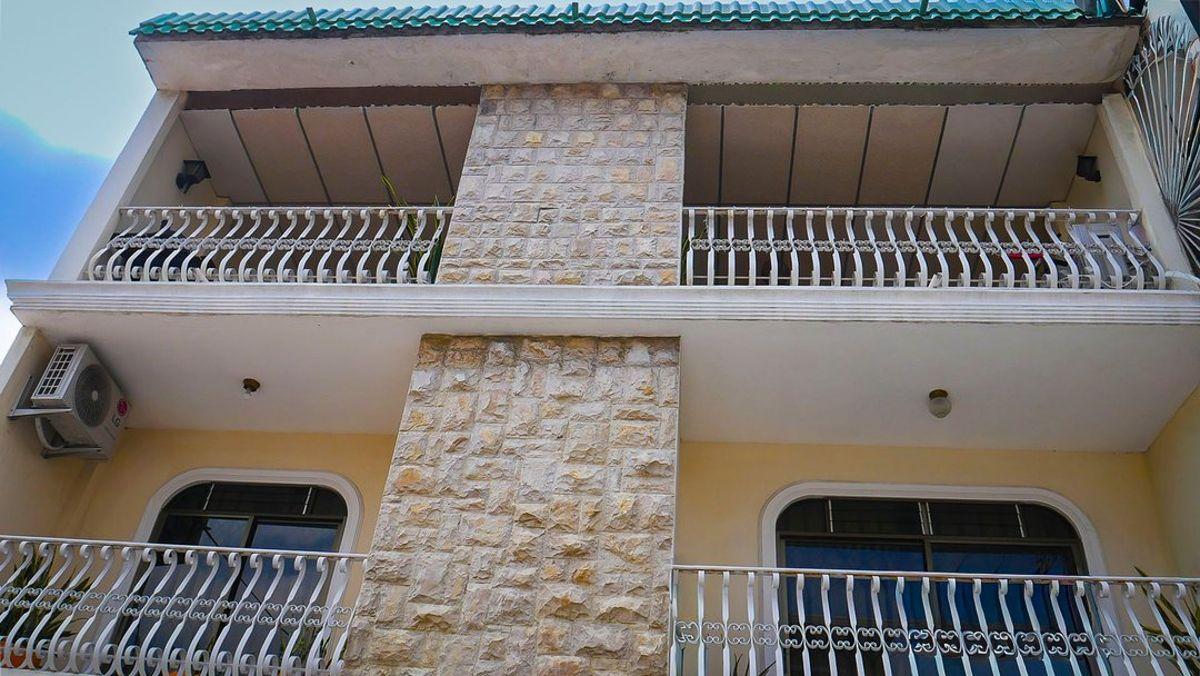 Casa Rentera 3 Pisos Alborada Primera Etapa P. Pincay, Guayas — imagen 9