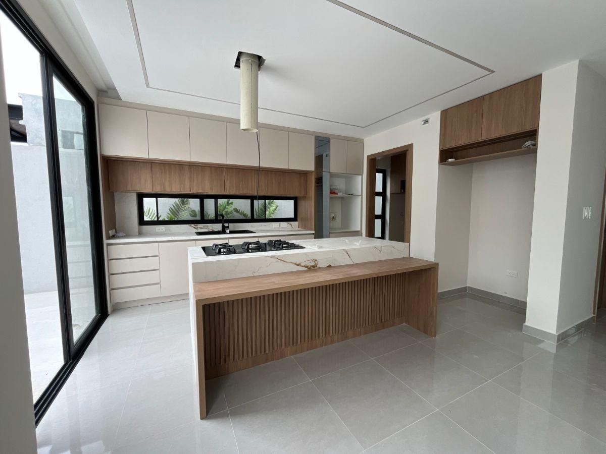 En Venta Casa de Estreno en Isla Celeste, Acabados y Diseño de Lujo. Guayas — imagen 4