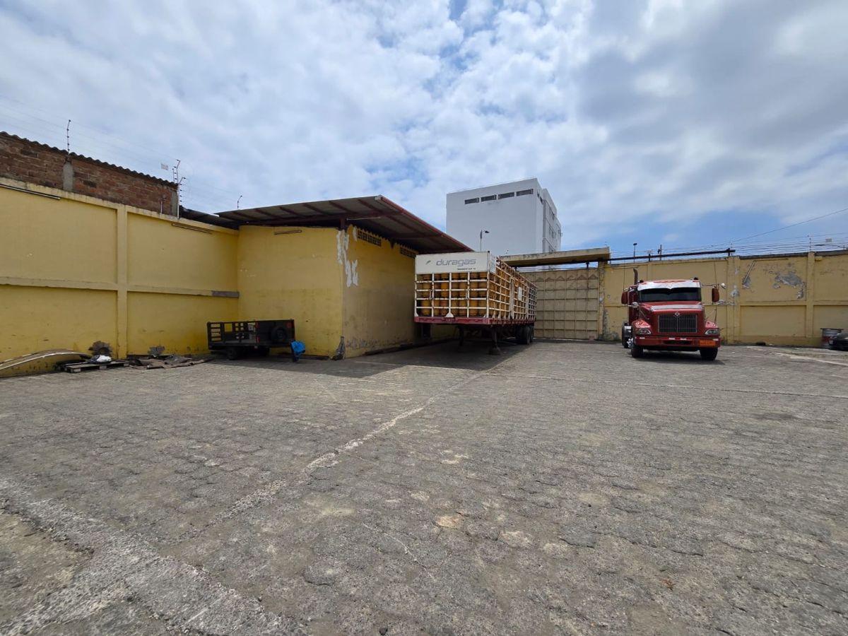 Terreno de Venta con Construcción en Manta, Manabí — imagen 10