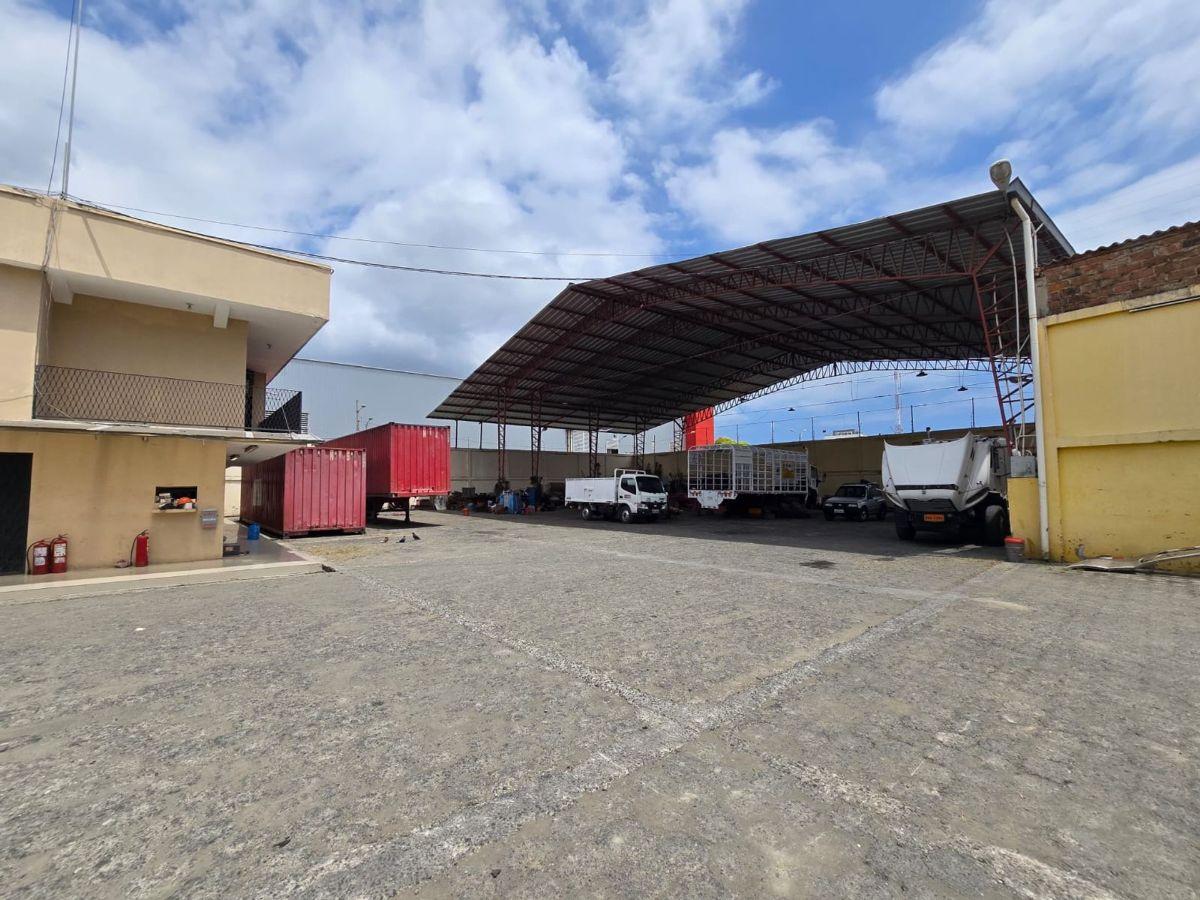 Terreno de Venta con Construcción en Manta, Manabí — imagen 8