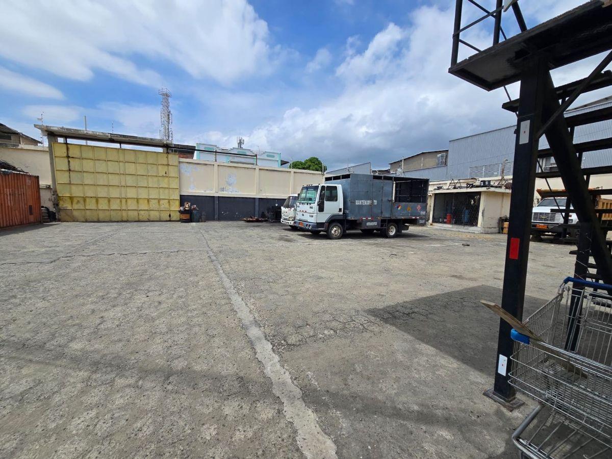 Terreno de Venta con Construcción en Manta, Manabí — imagen 3