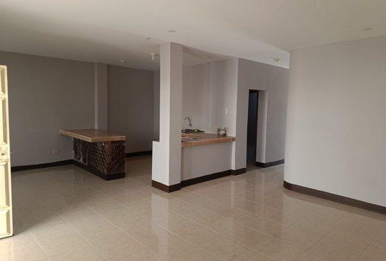 Se Vende Casa de Una Planta con Loza - W. Sánchez — imagen 8