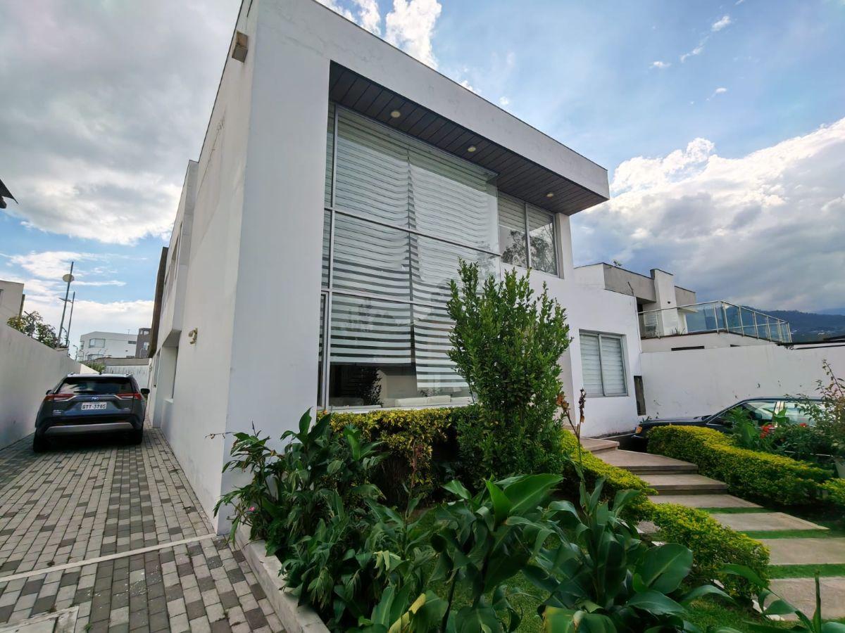 Vendo Espectacular Casa de Lujo en Cumbayá – Sector La Primavera 2 — imagen 10