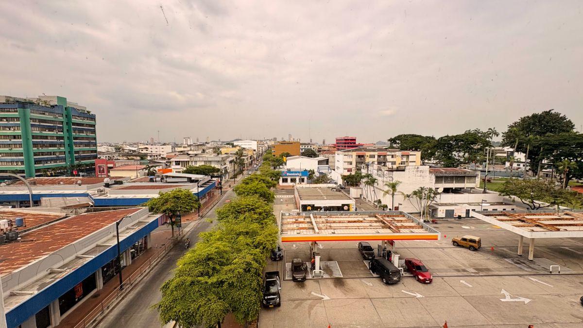 Venta Departamento Remodelado Condominio San Sebastian (Barrio Centenario), Guayas — imagen 4