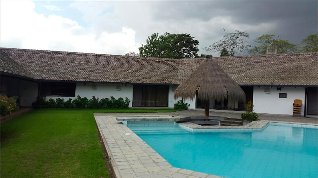Cumbaya. Casa - Terreno. Muy Buena Ubicacion. Ideal Para Constructores — imagen 9