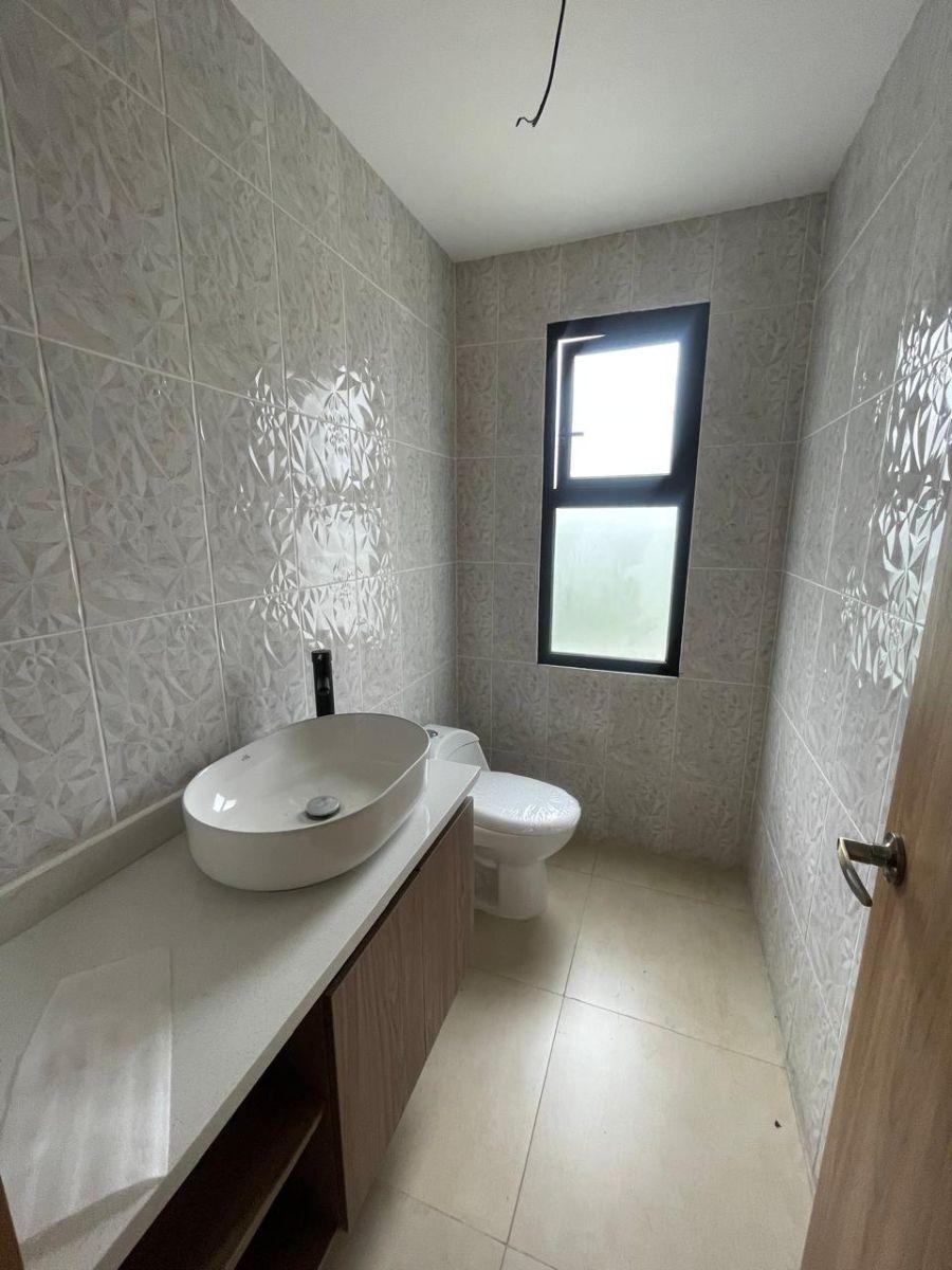 Las Cumbres Vendo Casa Moderna de Estreno – Sector Alto, Guayas — imagen 8