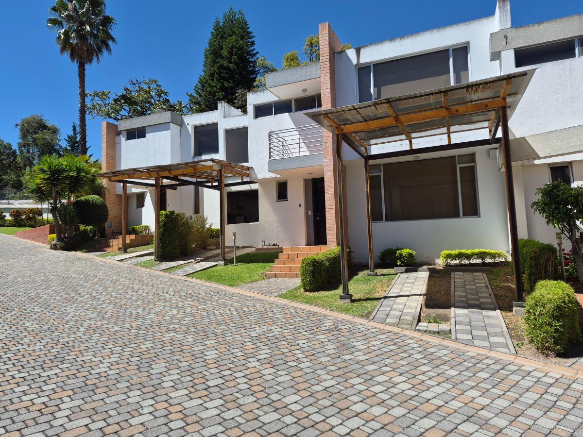 Casa de 280 m² con 3 Dorm. en Venta en Tumbaco Dentro de Conjunto — imagen 9