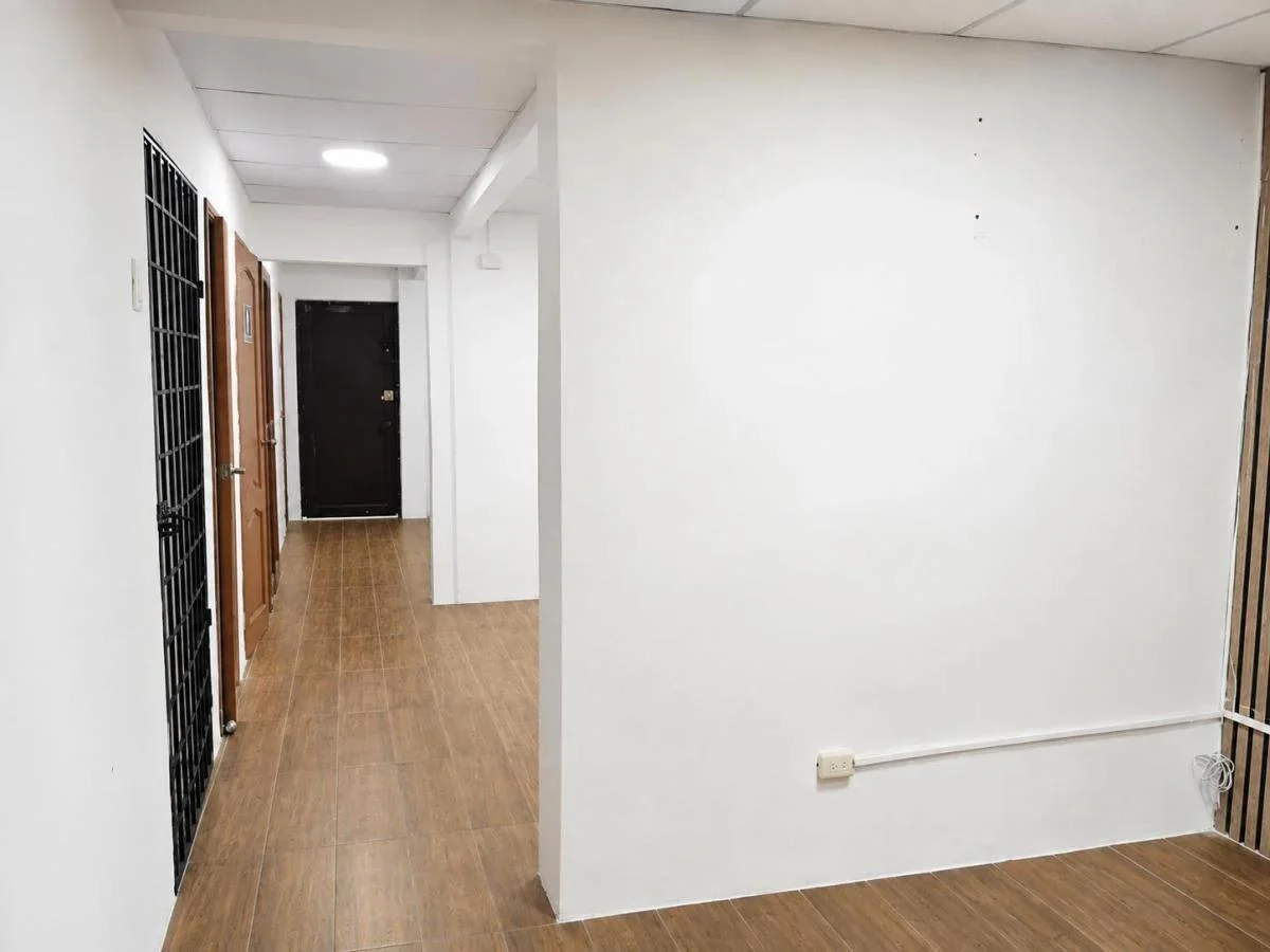En Venta | Casa Esquinera de Una Planta Junto a Parque | Alborada XIII Etapa, Guayas — imagen 8