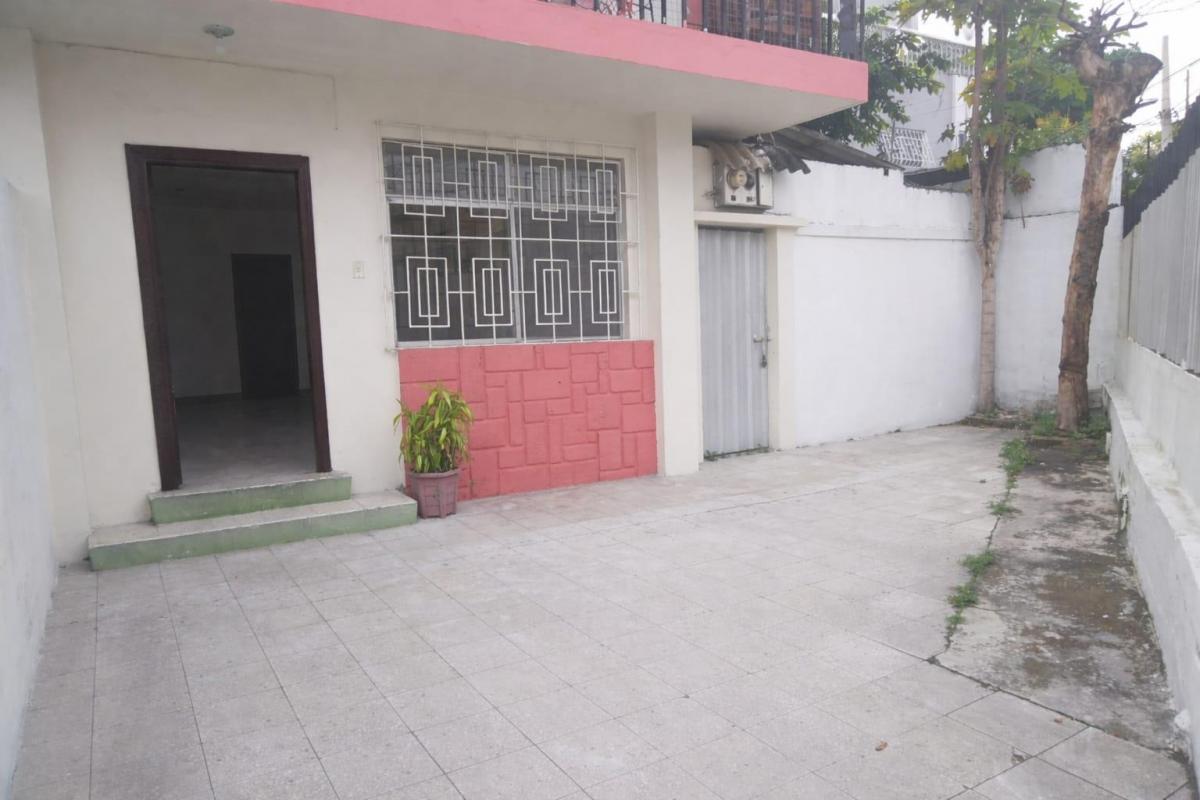 Se Vende Casa Cdla Moran Valverde, Sector Iess (Monij), Guayas — imagen 10