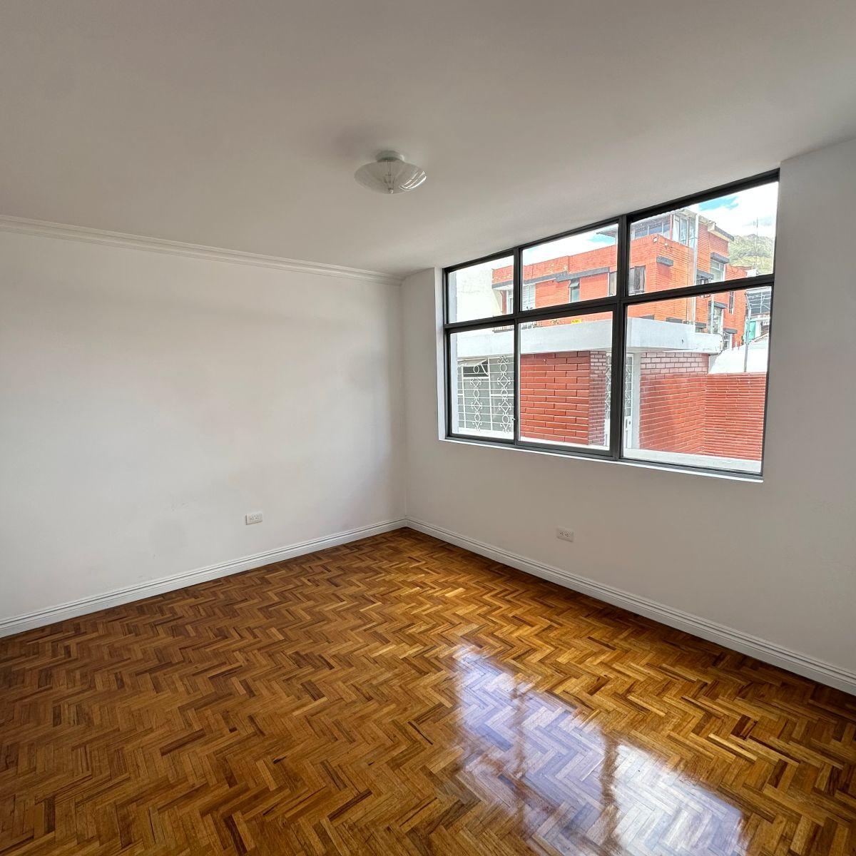 En Venta Casa Rentera de 4 Depts Amplios y Suite — imagen 6