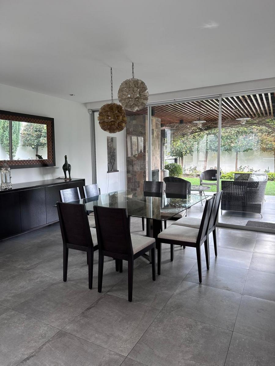 Moderna Casa con Amplio Jardin Libre - Lumbisi — imagen 5