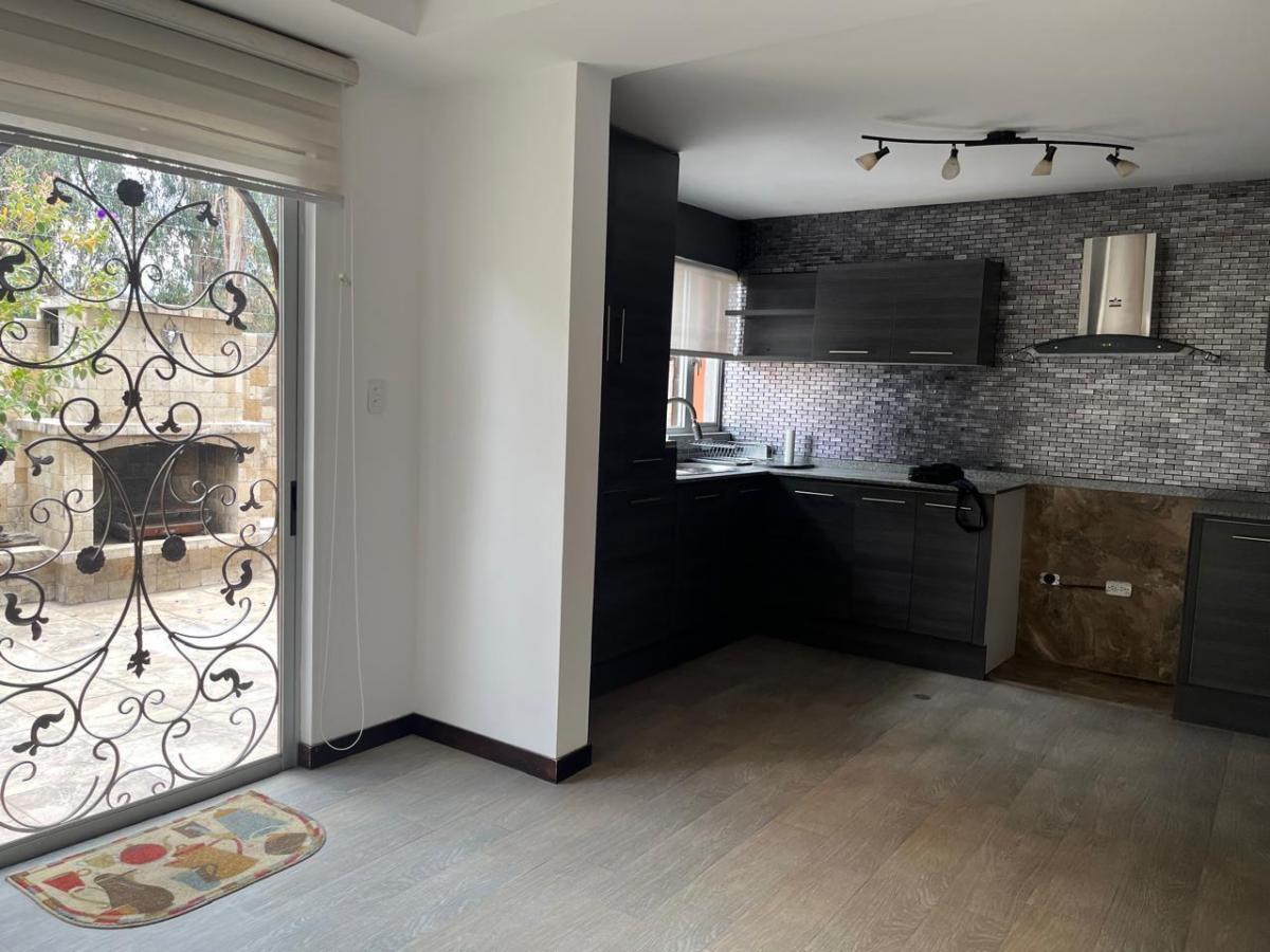 Venta Casa 3 Dorm., en Conjunto en Cumbaya - San Juan — imagen 7