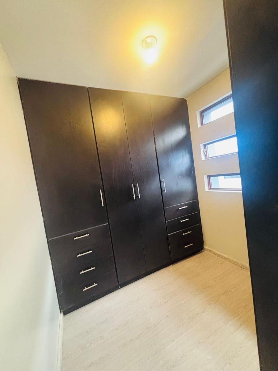 Vendo Casa de Oportunidad Sector Las Pencas Dentro de Ciudadela $137.000, Azuay — imagen 3
