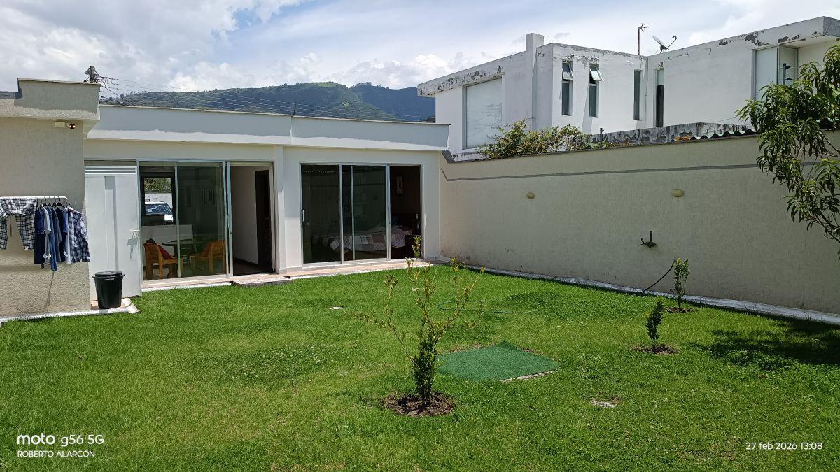 Casa de Venta en Cumbaya 2 Dorm. — imagen 7