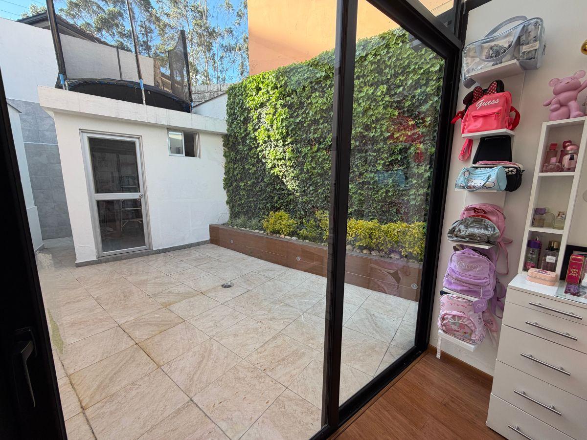 Casa de Venta 4 Dorm. Urbanización El Condado — imagen 10