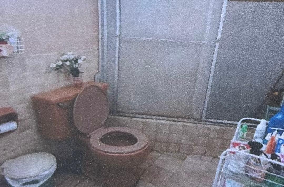 Venta Casa Rentera con Amplio Terreno Sector Mercado Oriental, Chimborazo — imagen 5