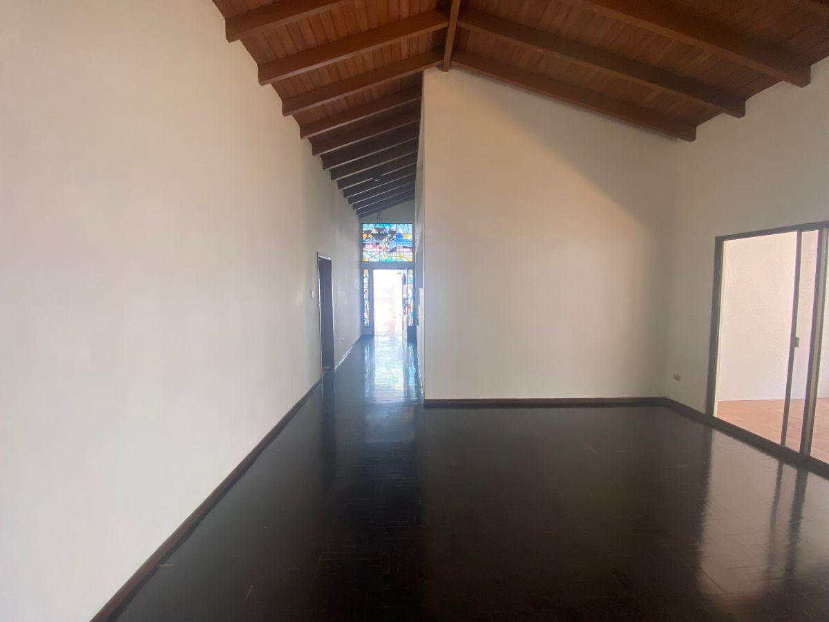 Espectacular Casa Esquinera de Lujo en Venta - Urbanización Olivos 3 | 824 m² de Terreno, Guayas — imagen 6