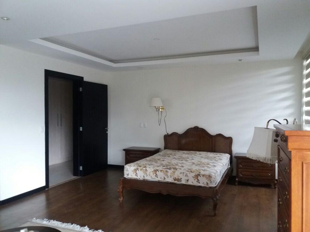 Vendo - Amplio Departamento de 2 Dorm. - Cumbaya — imagen 8