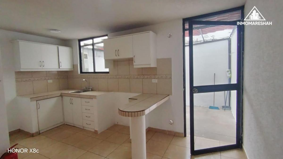 Casa en Venta a Dos Minutos del Coral en Calderon con Seguridad 24/7 — imagen 7