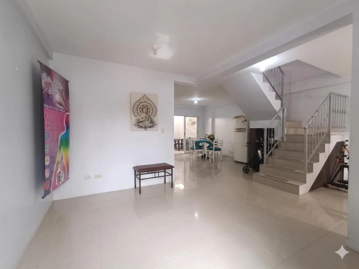 Vendo Casa Esquinera en La Urb. Veranda, Av Narcisa de Jesús, Guayas — imagen 8