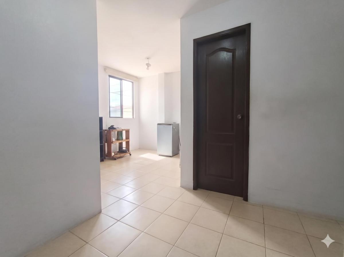 Vendo Casa Esquinera en La Urb. Veranda, Av Narcisa de Jesús, Guayas — imagen 2