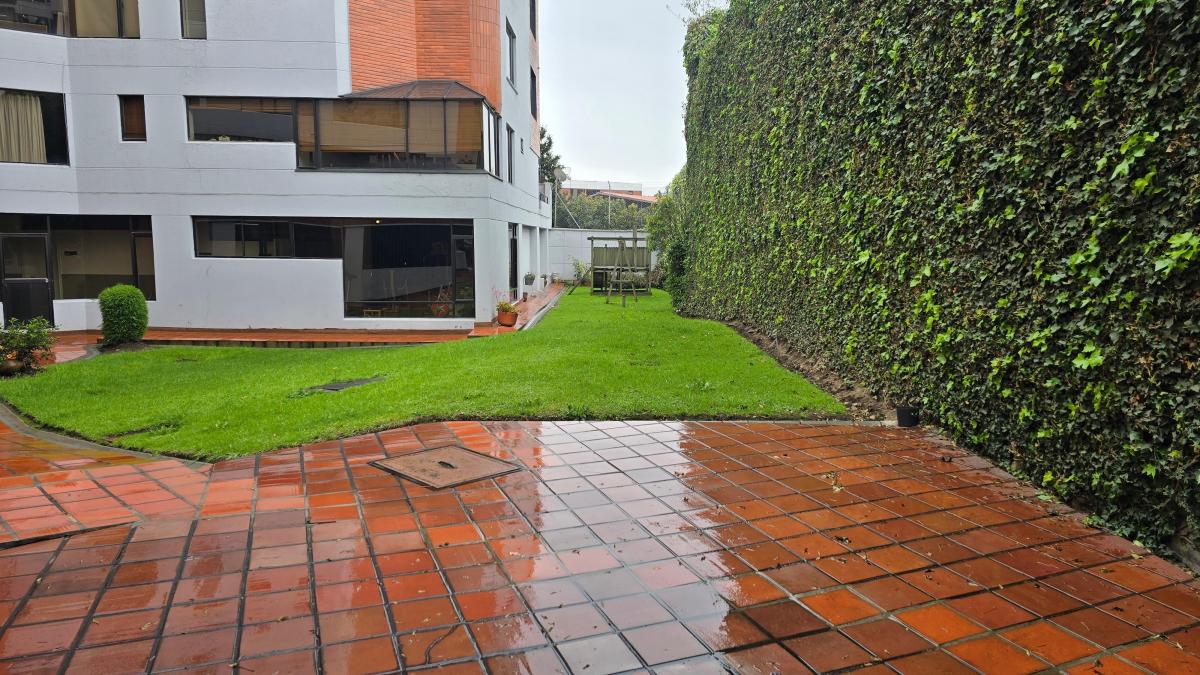 Quito Tenis Sector Antiguo Club Hípico Vendo Espectacular Departamento de Lujo — imagen 9