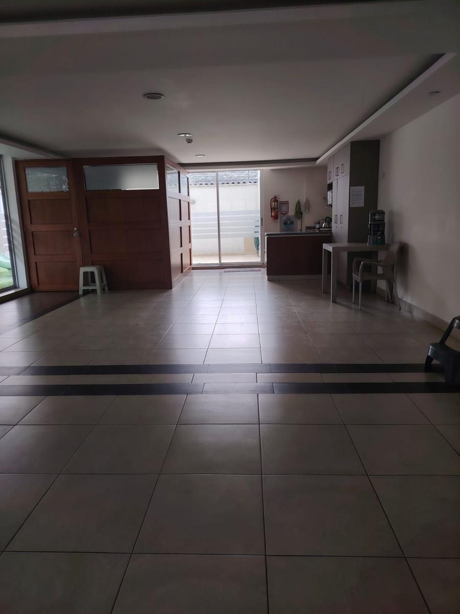 Venta Lindo Departamento, Sector El Batán, Quicentro Shopping — imagen 3