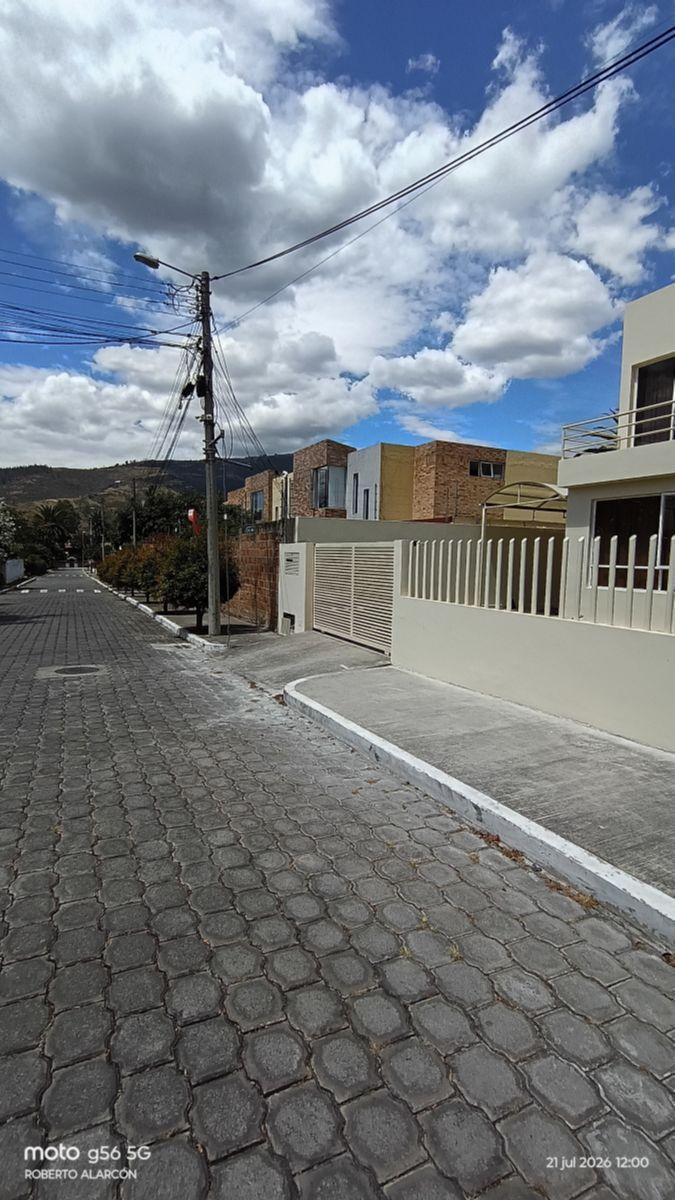 Casa de Venta en Cumbaya en Urbanización Privada — imagen 7