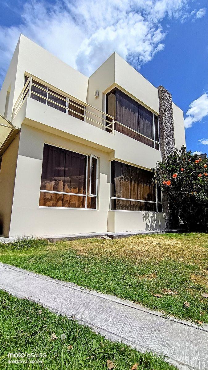 Casa de Venta en Cumbaya en Urbanización Privada — imagen 6