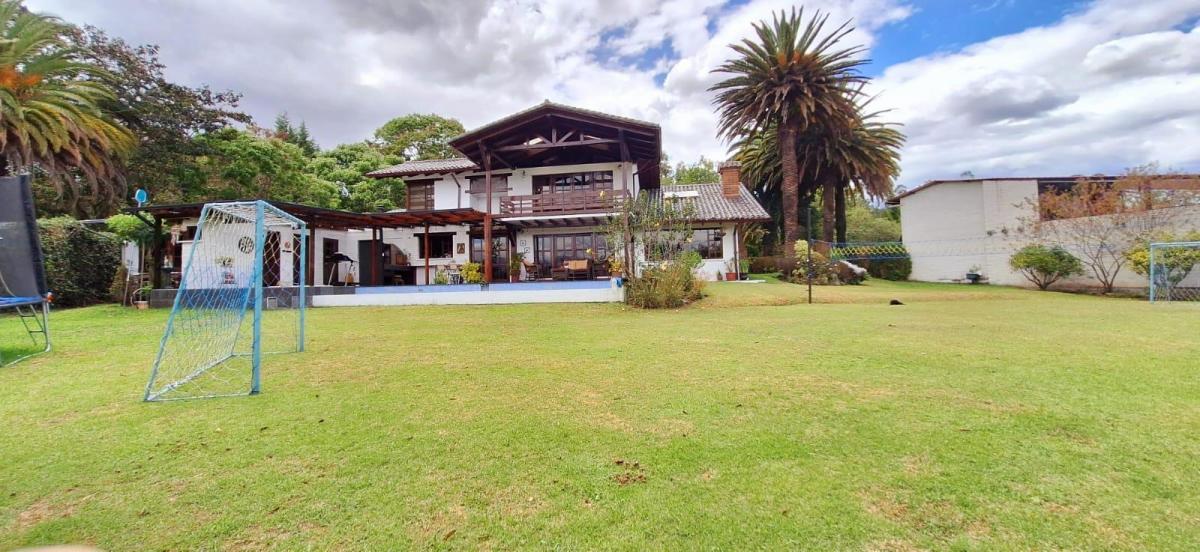 Quinta en Venta, 5 Habitaciones con Piscina en Ontaneda Urbanización Segura, Conocoto - Los Chillos — imagen 10