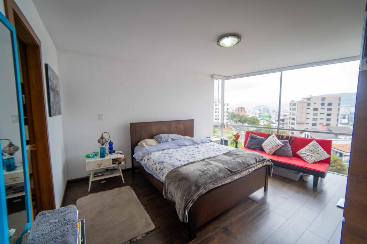 Suite en Venta Eloy Alfaro y Gaspar de Villarroel 6to Piso Vista Panorámica — imagen 8