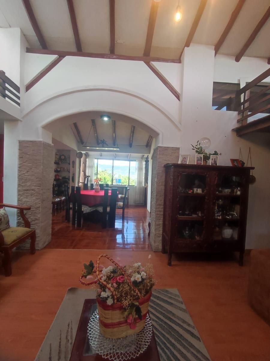 Casa de 1988 m² con 4 Dorm. en Venta en Alangasí — imagen 8