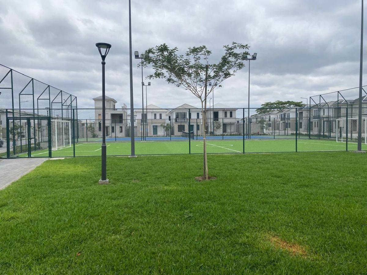 Casa con 3 Dorm. en Venta en Vía a La Costa, 180 m², Guayas — imagen 3