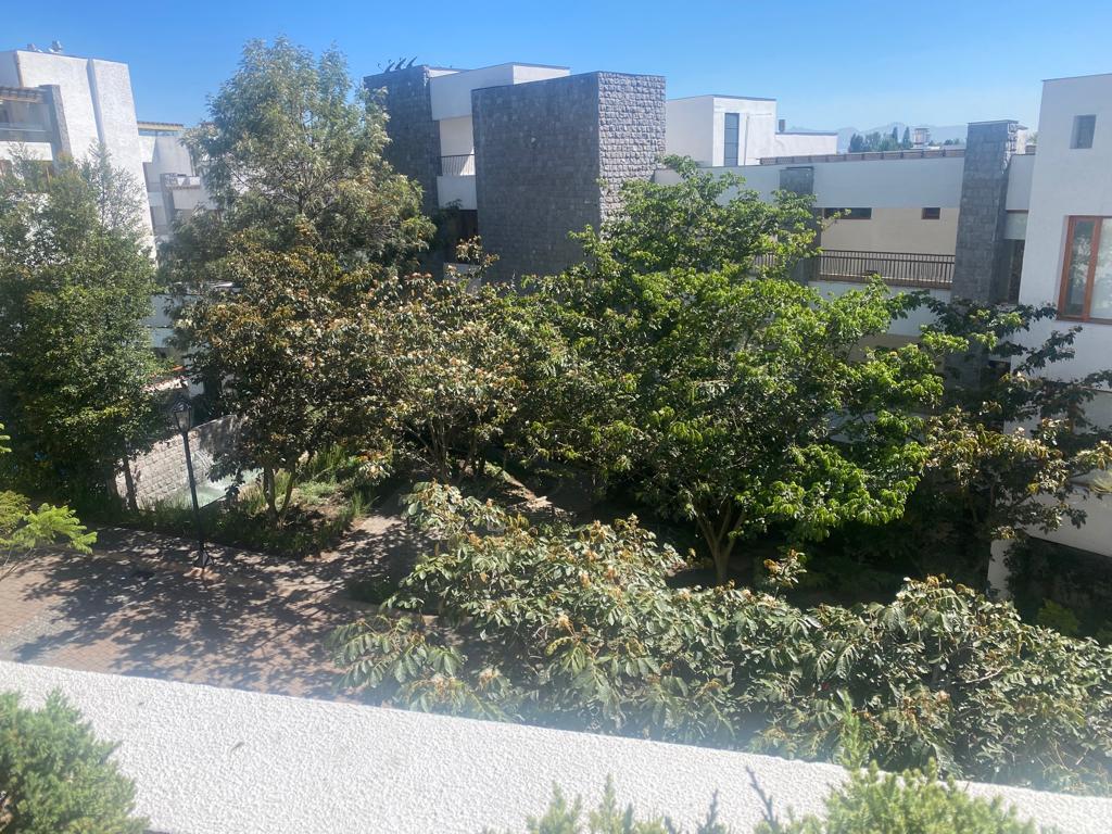 Vendo, Cumbayá, Departamento, Zona Centrica, Terraza, Chimenea, Vista! — imagen 10