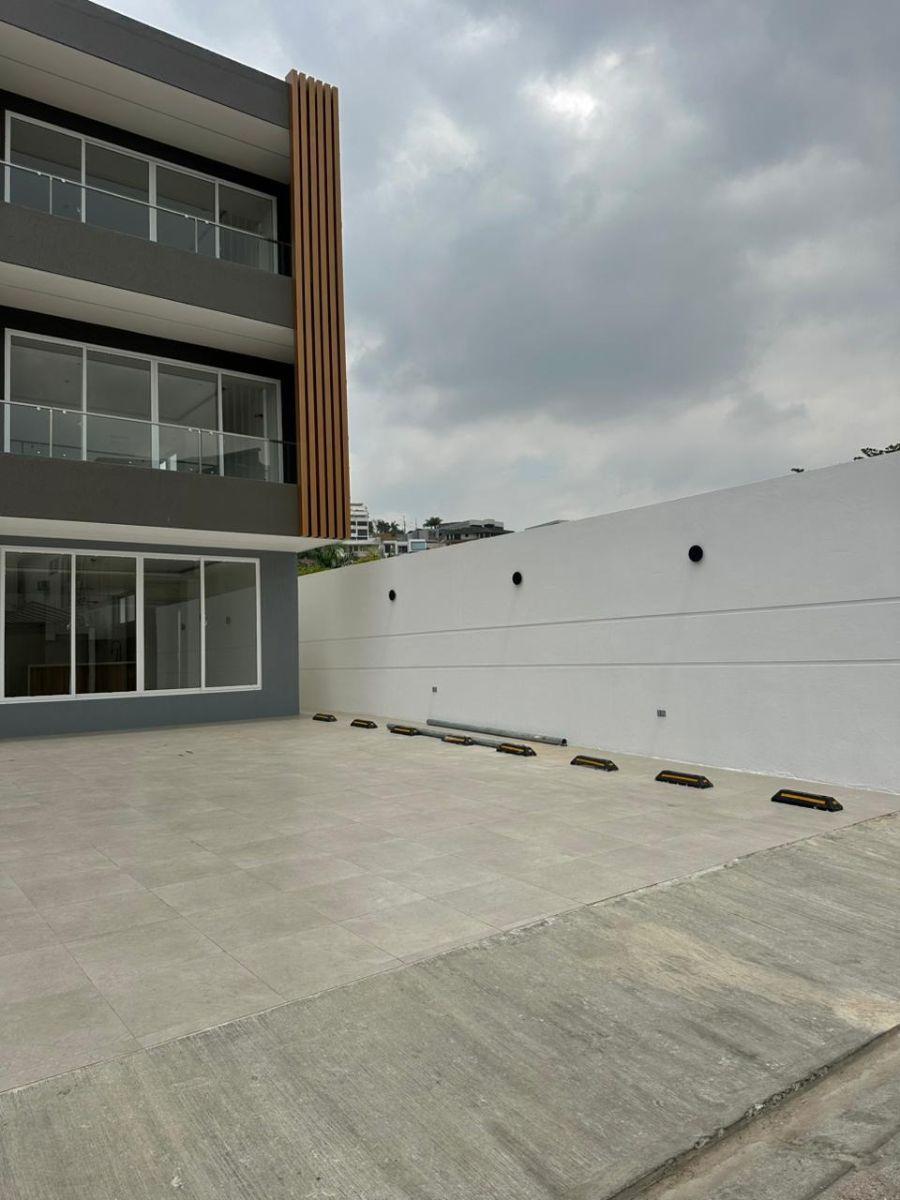 Departamento de Venta Ceibos Santa Cecilia con Garita, Guayas — imagen 4