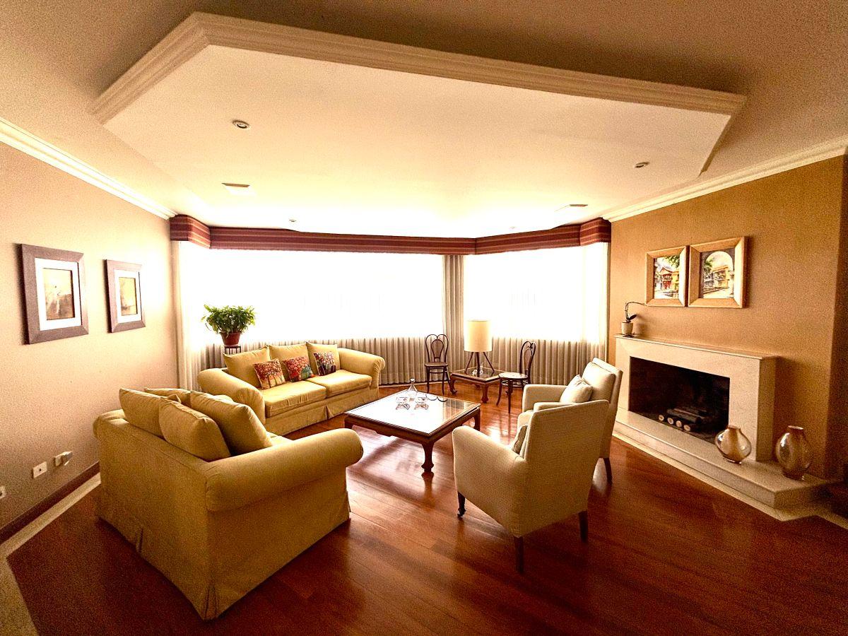 Miravalle Vendo Hermosa Residencia 4 Dorm. urb, Privada — imagen 8