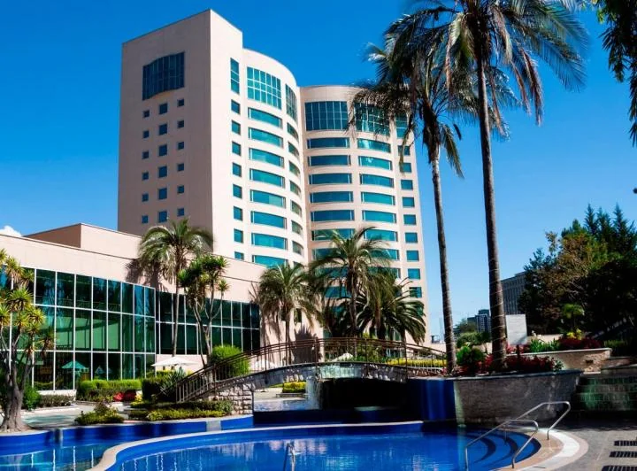 Moderno Departamento de Venta en Torres Marriott Quito! — imagen 1