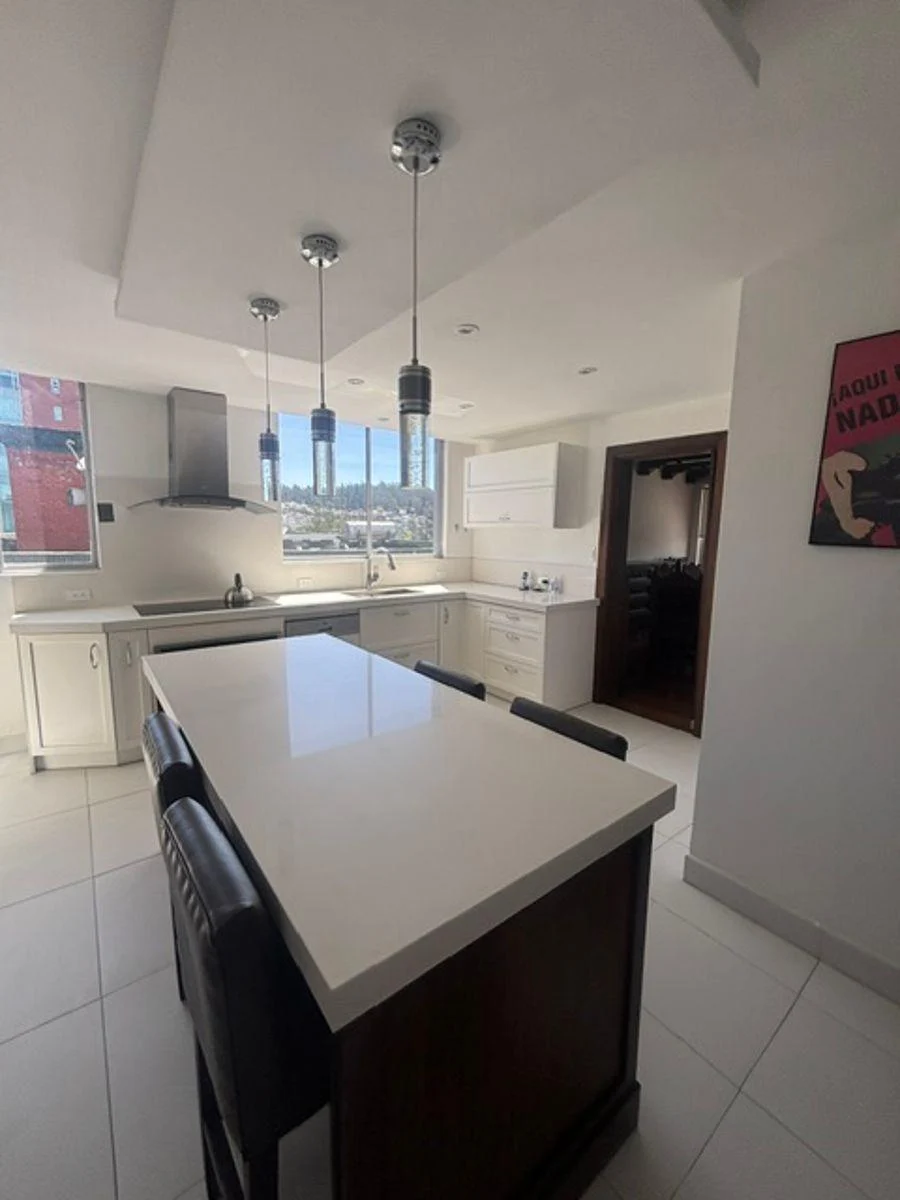 Vendo Departamento en Gonzalez Suarez de Tres Habitaciones con Vista — imagen 10