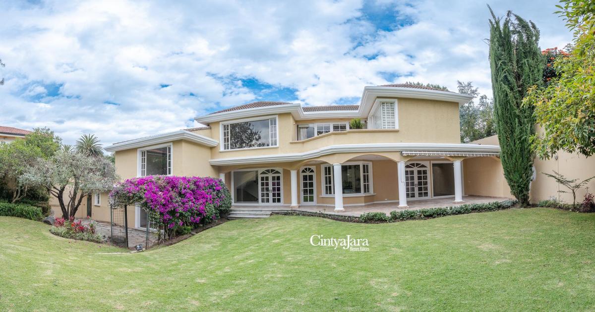 Casa en Venta, Cumbaya, Urbanización de Lujo, 4 Dorm. y Piscina — imagen 4
